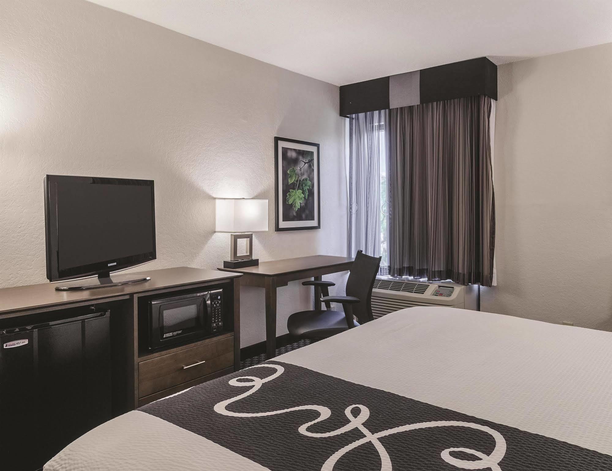 La Quinta By Wyndham Myrtle Beach - N. Kings Hwy מראה חיצוני תמונה